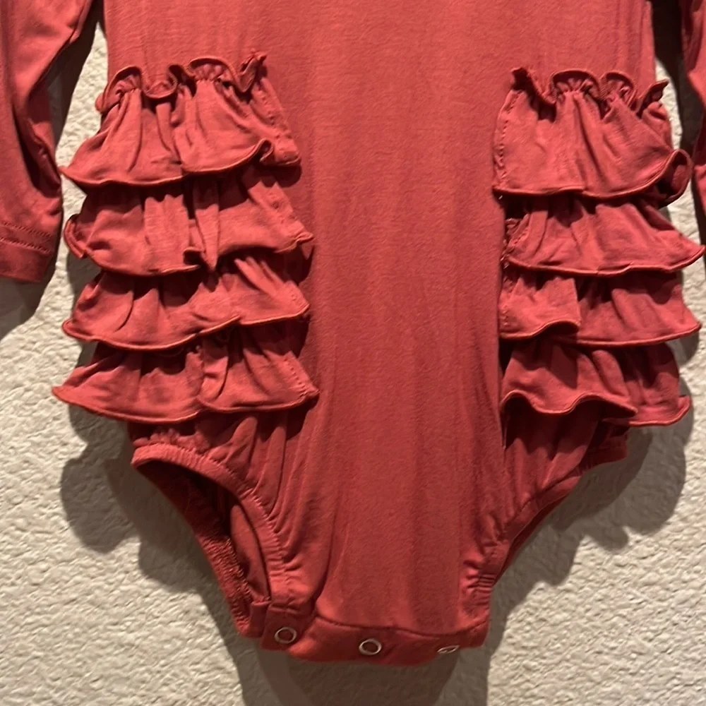 New Kate Quinn Girls Long Sleeve Ruffle Rompers - Set of Two 3-6 Months NWOT
